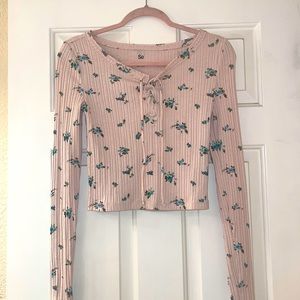 Long sleeve Floral Shirt With Crisscross